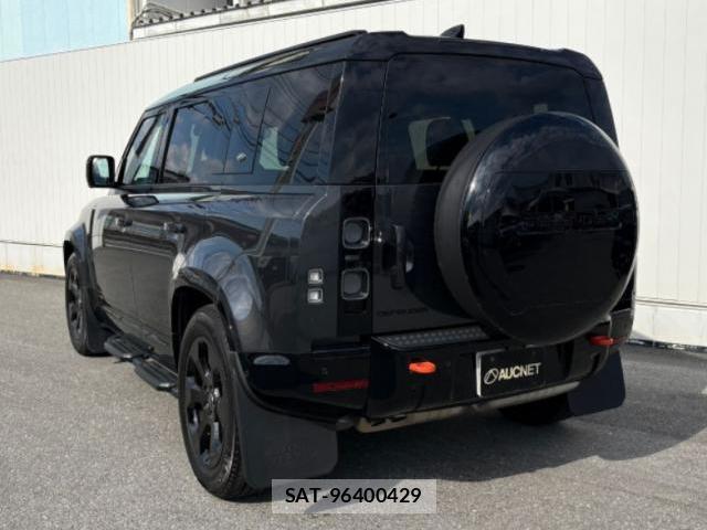 Land Rover DEFENDER 2024-04 8342279-1
