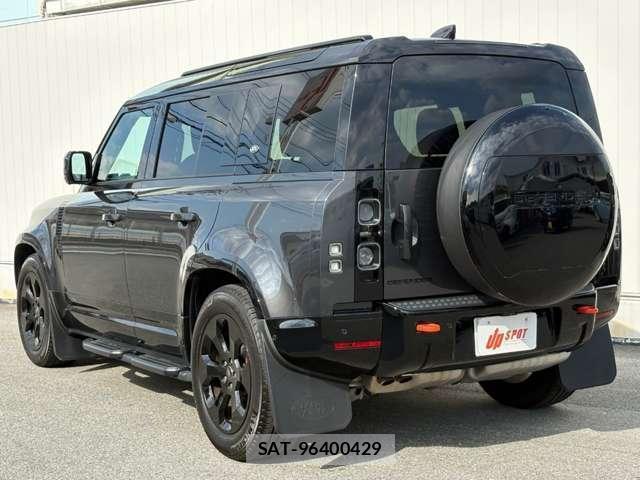 Land Rover DEFENDER 2024-04 8342279-14