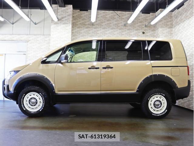 Mitsubishi DELICA 2018-01 8342679-12