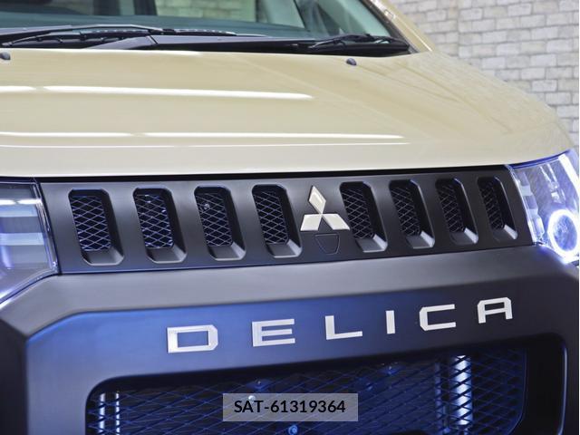Mitsubishi DELICA 2018-01 8342679-9