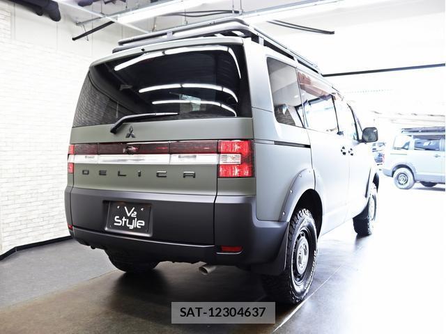 Mitsubishi DELICA 2007-09 8342680-18