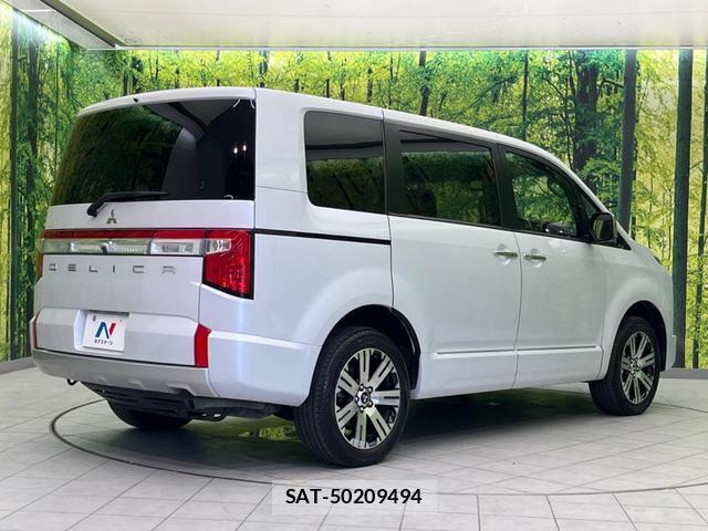 Mitsubishi DELICA 2023-11 8343325-17