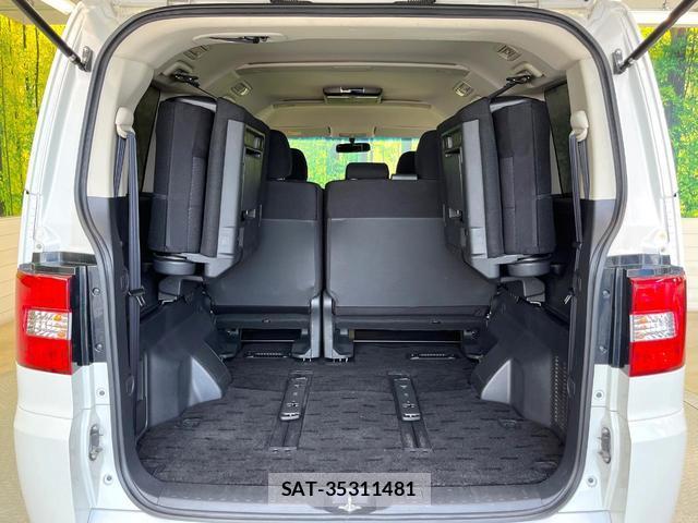 Mitsubishi DELICA 2013-08 8344255-10