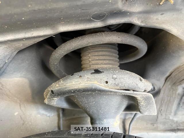 Mitsubishi DELICA 2013-08 8344255-18
