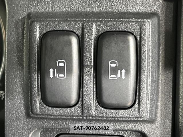 Mitsubishi DELICA 2015-02 8344270-2
