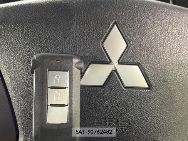 Mitsubishi DELICA 2015-02 8344270-6