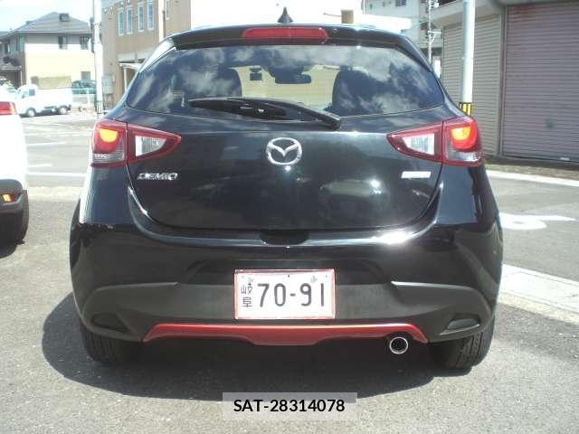 Mazda DEMIO 2014-11 8343123-4