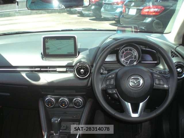 Mazda DEMIO 2014-11 8343123-6