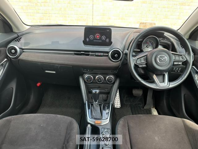 Mazda DEMIO 2018-08 8344239-5