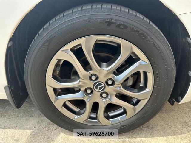 Mazda DEMIO 2018-08 8344239-8