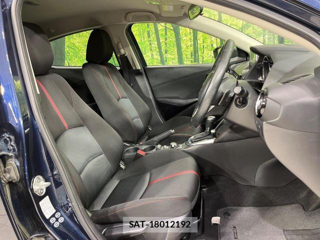 Mazda DEMIO 2015-06 8344281-7