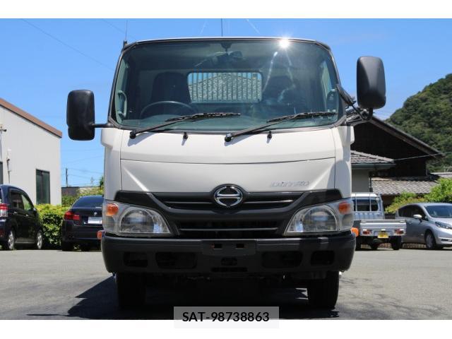 Hino DUTRO 2011-12 8342042-1