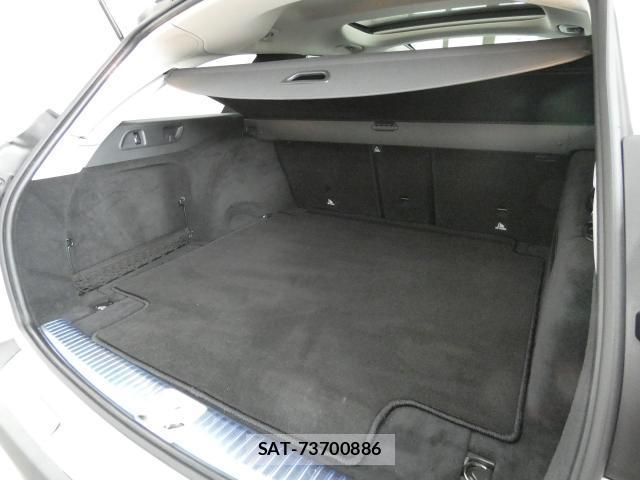 Mercedes Benz E-CLASS 2019-05 8344303-18