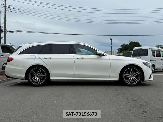 Mercedes Benz E-CLASS 2017-09 8342216-2