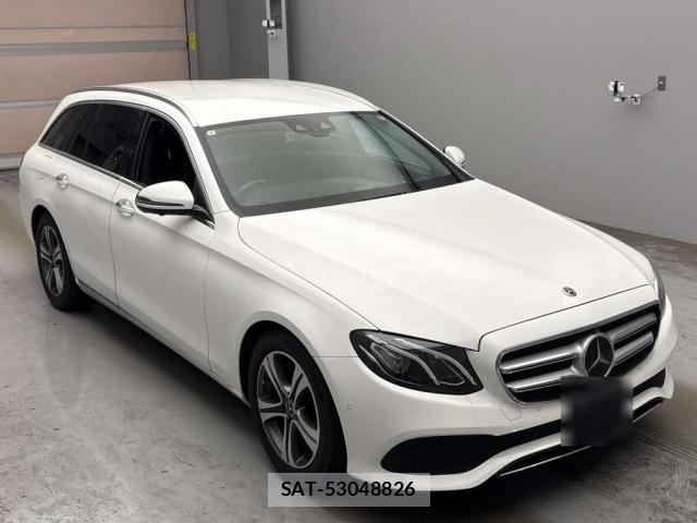 Mercedes Benz E-CLASS 2017-06 8342946-0