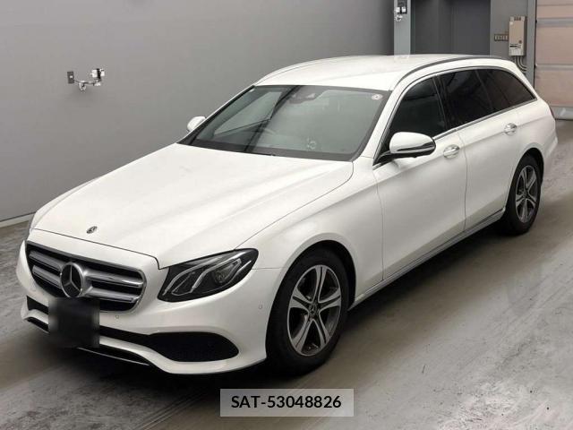 Mercedes Benz E-CLASS 2017-06 8342946-10