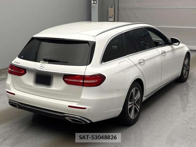 Mercedes Benz E-CLASS 2017-06 8342946-12