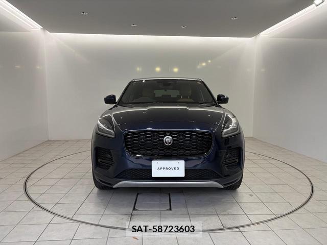 Jaguar E-PACE 2021-06 8342198-4