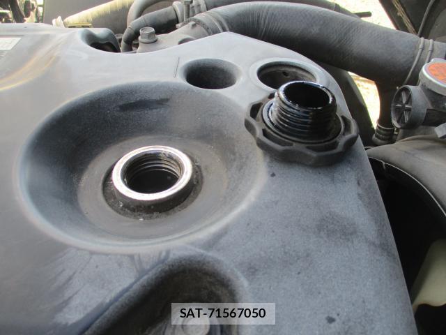 Isuzu ELF TRUCK 2012-02 8342839-1