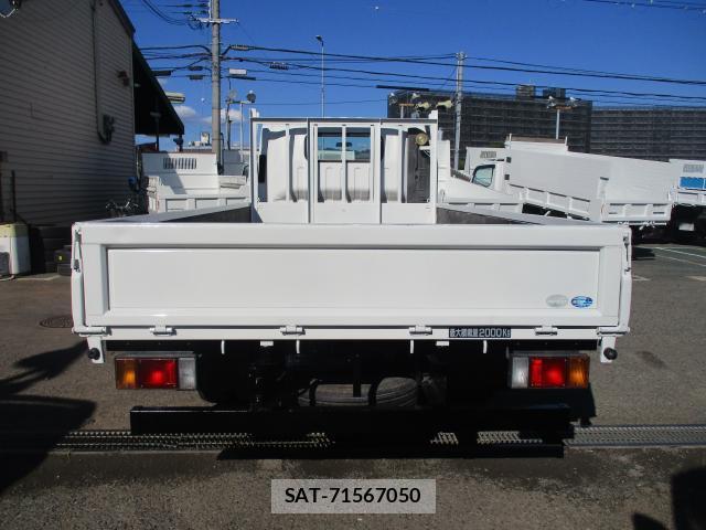 Isuzu ELF TRUCK 2012-02 8342839-14