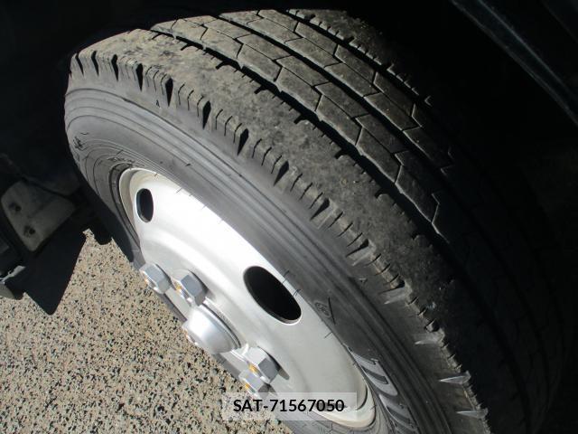 Isuzu ELF TRUCK 2012-02 8342839-16