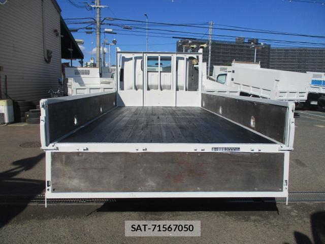 Isuzu ELF TRUCK 2012-02 8342839-3