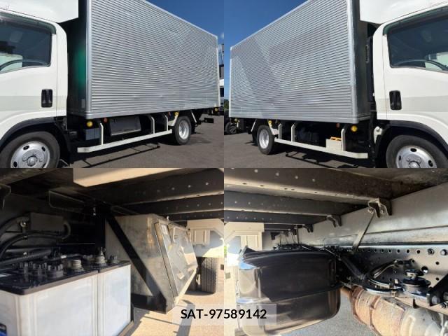 Isuzu ELF TRUCK 2017-07 8343437-11