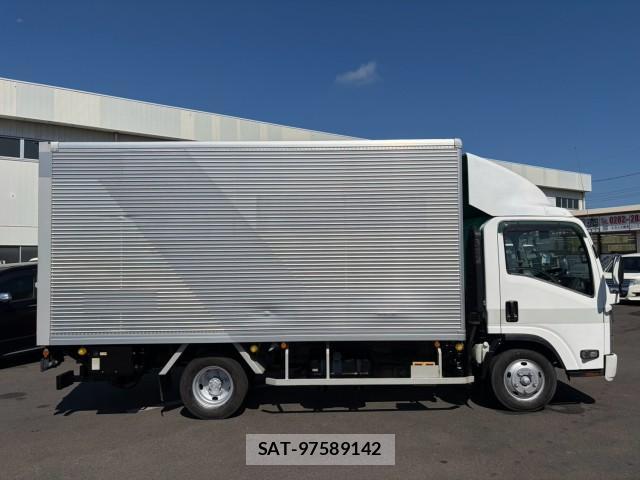 Isuzu ELF TRUCK 2017-07 8343437-5