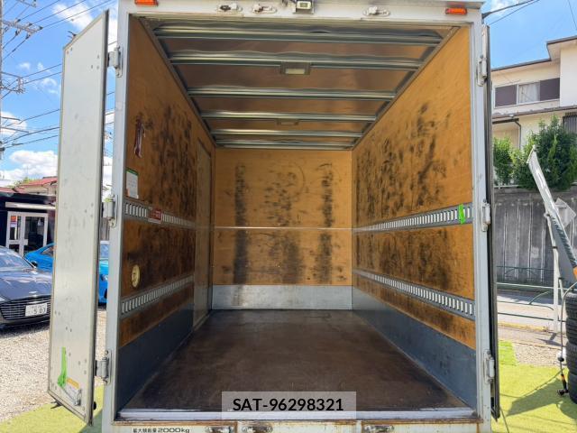 Isuzu ELF TRUCK 2017-03 8344154-16