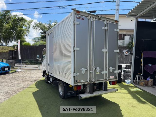 Isuzu ELF TRUCK 2017-03 8344154-2