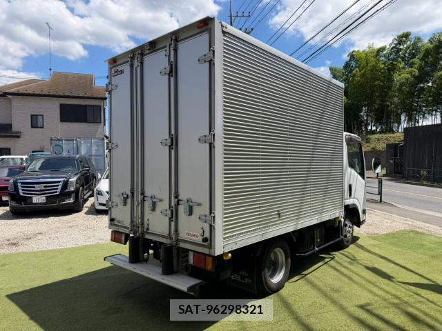 Isuzu ELF TRUCK 2017-03 8344154-3