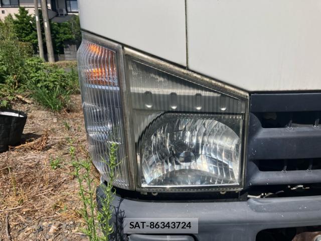 Isuzu ELF UT 2009-02 8343303-13