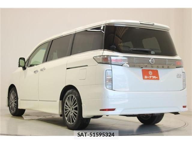 Nissan ELGRAND 2017-04 8342140-8