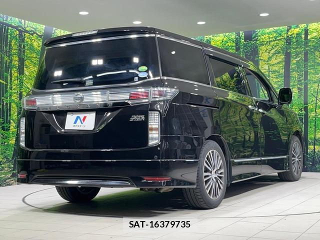 Nissan ELGRAND 2016-01 8342414-17