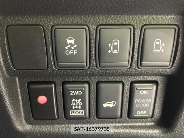 Nissan ELGRAND 2016-01 8342414-4