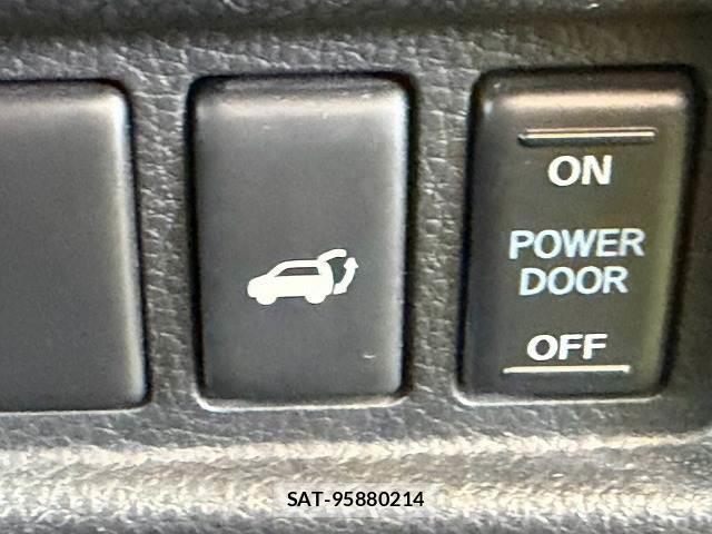 Nissan ELGRAND 2021-07 8343394-7