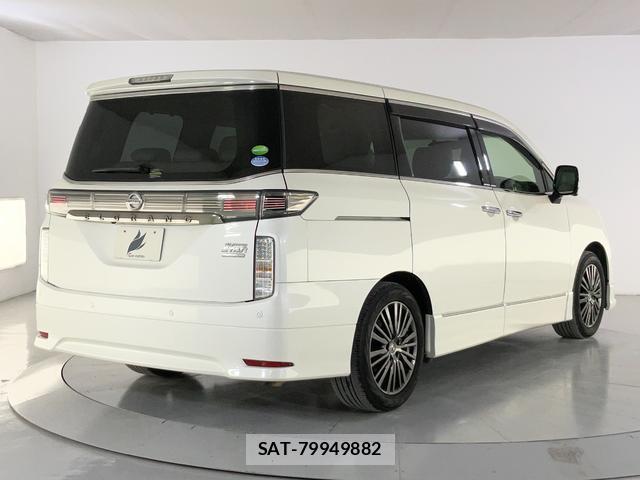Nissan ELGRAND 2017-02 8343942-6