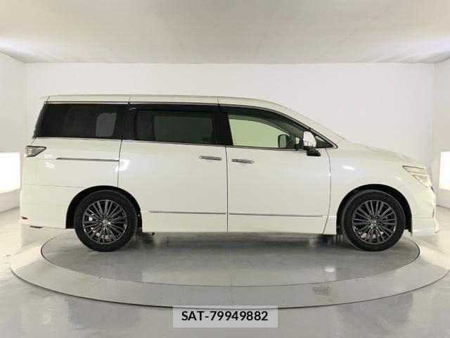 Nissan ELGRAND 2017-02 8343942-7