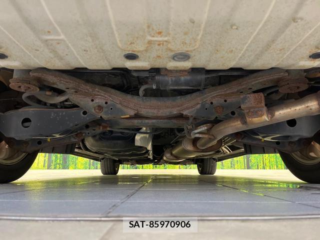 Nissan ELGRAND 2017-09 8344025-19