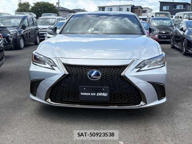 Lexus ES 2019-03 8344173-1