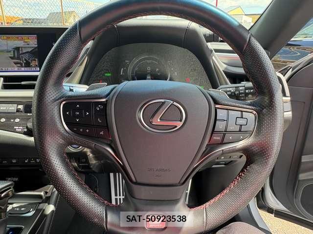 Lexus ES 2019-03 8344173-11
