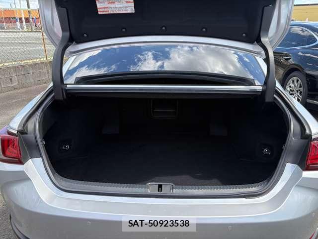 Lexus ES 2019-03 8344173-5