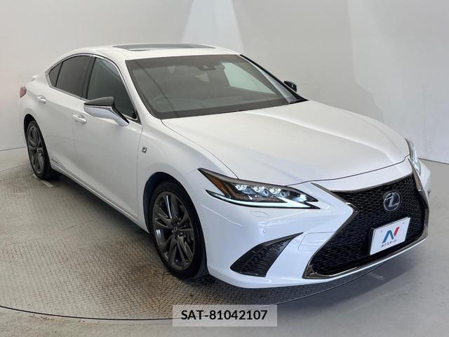 Lexus ES 2020-07 8344294-16