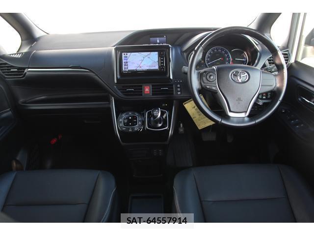 Toyota ESQUIRE 2017-06 8342064-1