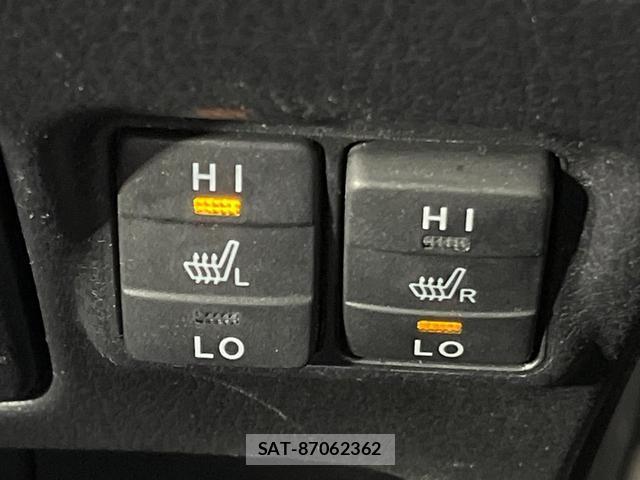Toyota ESQUIRE 2020-03 8342090-2