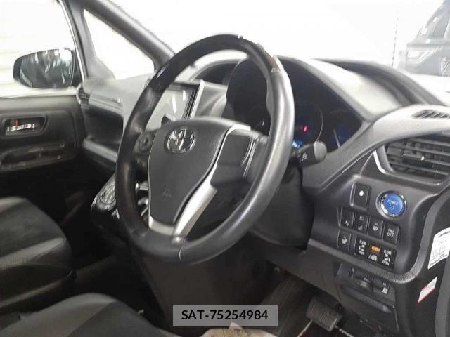 Toyota ESQUIRE 2019-09 8343673-4