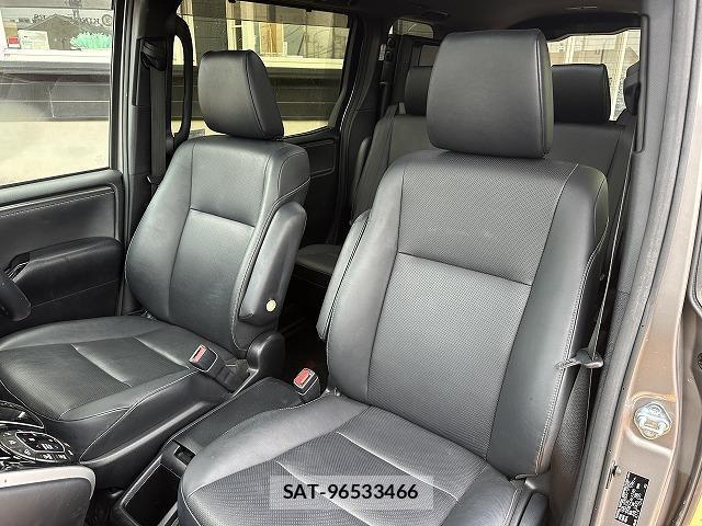 Toyota ESQUIRE 2018-10 8343861-10