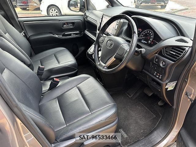 Toyota ESQUIRE 2018-10 8343861-6