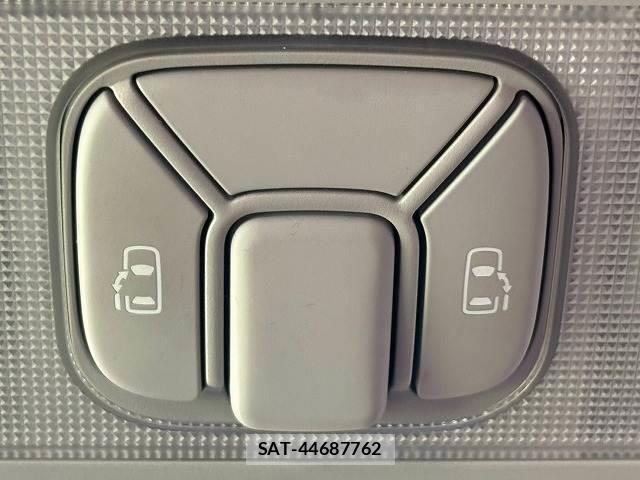 Toyota ESTIMA 2013-07 8343392-4