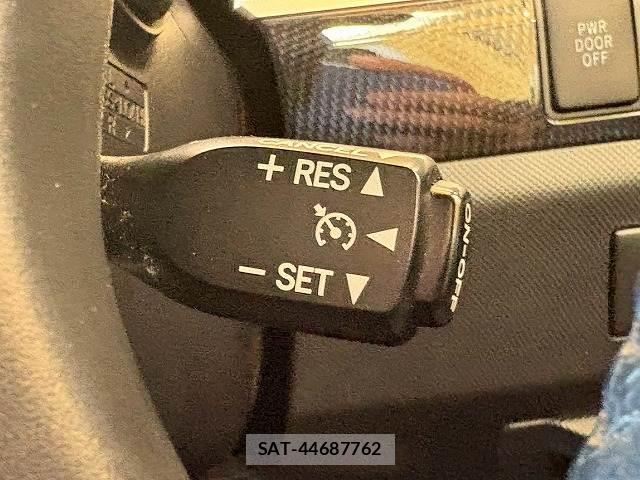 Toyota ESTIMA 2013-07 8343392-5